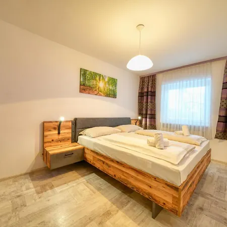 Valentina - By Alpen Apartamento Zell am See